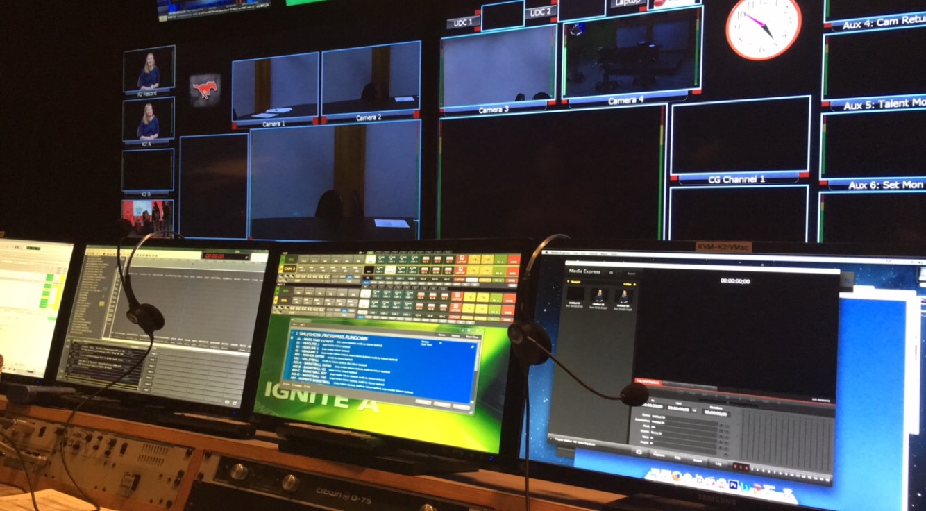 Control room in the SMU-TV studio.